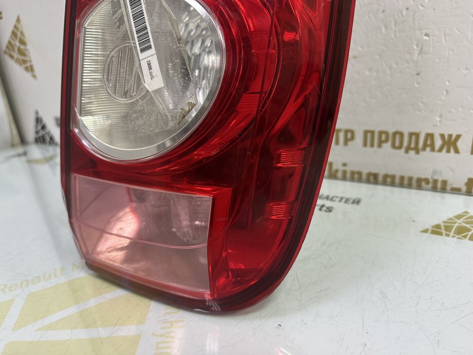 Фонарь правый Renault Duster до рестайлинг OEM 265500033R
