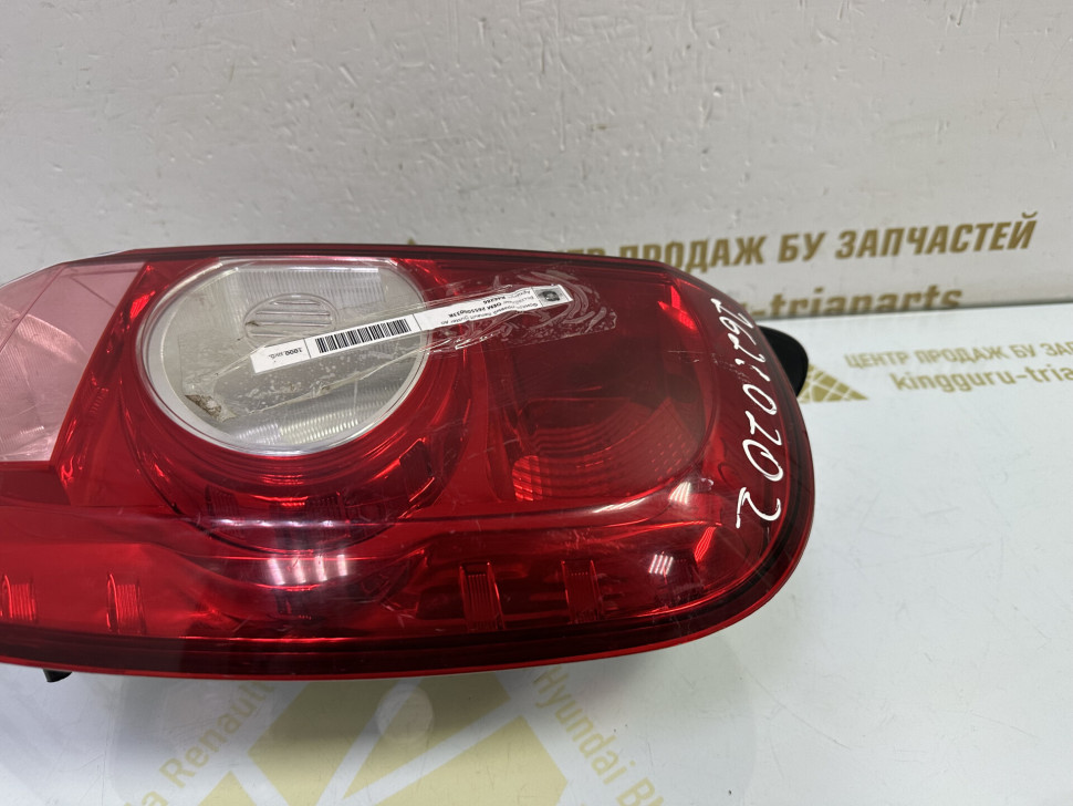 Фонарь правый Renault Duster до рестайлинг OEM 265500033R