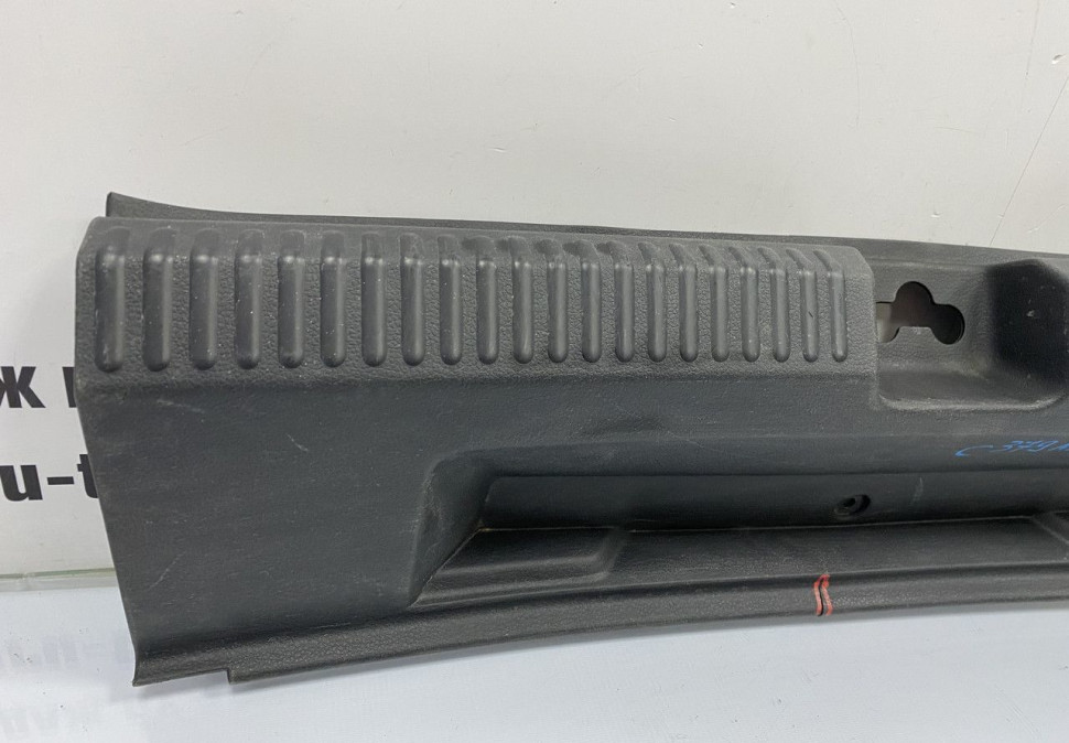 Обивка задней панели Volkswagen Polo 5 sedan 2009 OEM 6RU863459A Обивка задней панели Volkswagen Polo 5 sedan 2009 OEM 6RU863459A