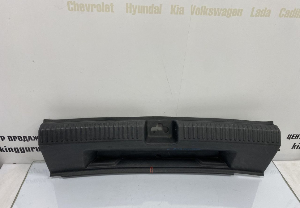Обивка задней панели Volkswagen Polo 5 sedan 2009 OEM 6RU863459A Обивка задней панели Volkswagen Polo 5 sedan 2009 OEM 6RU863459A