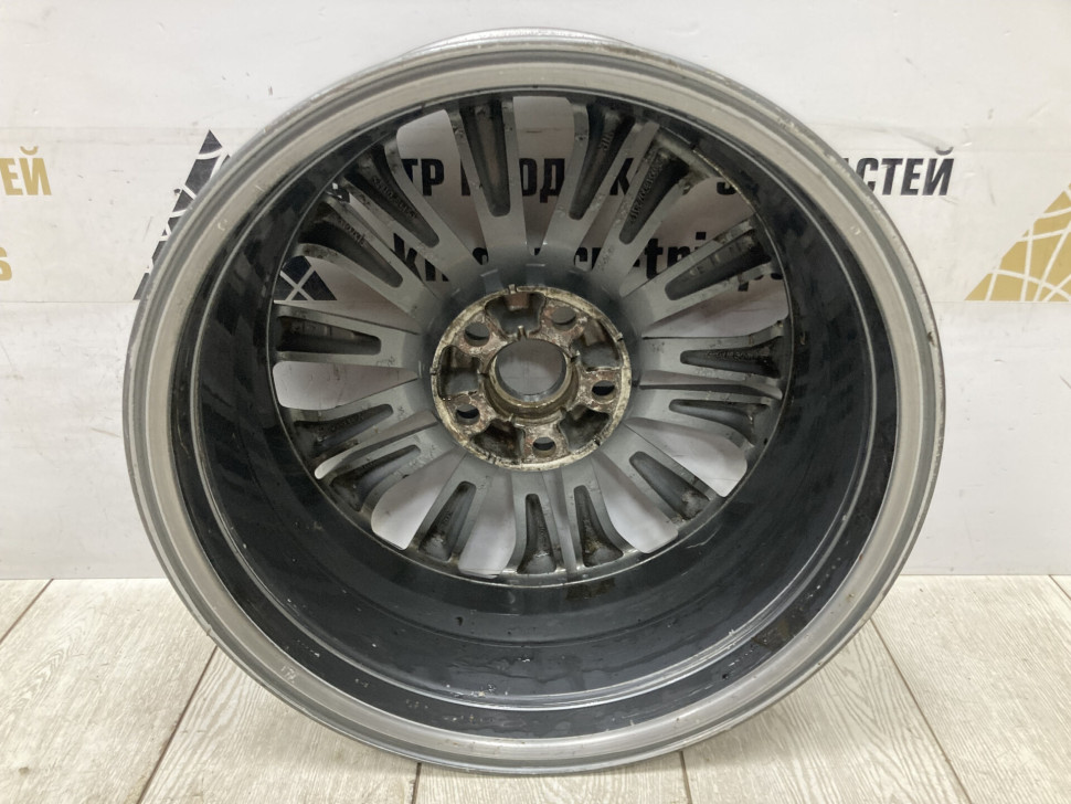 Диск литой R18 J8 Hyundai Genesis 2 oem 52910B1150 Диск литой R18 J8 Hyundai Genesis 2 oem 52910B1150