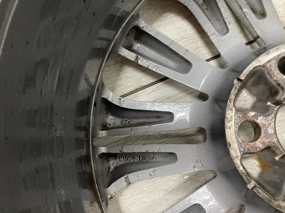 Диск литой R18 J8 Hyundai Genesis 2 oem 52910B1150 Диск литой R18 J8 Hyundai Genesis 2 oem 52910B1150