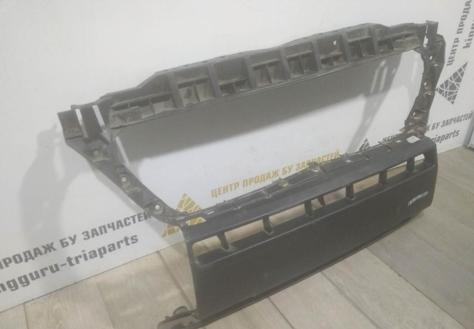 Бампер передний (центральная часть) Fiat Ducato oem 1315077070 (скл-3) Бампер передний (центральная часть) Fiat Ducato oem 1315077070 (скл-3)