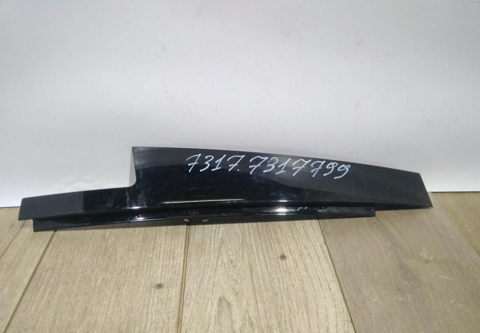 Накладка двери задняя левая бу BMW X6 F16 OEM 51357317799