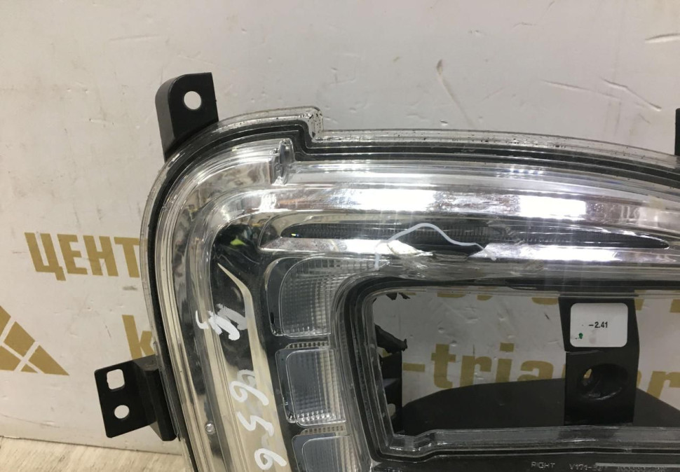 Фара ЛЭД LED противотуманная правая Renault Kaptur OEM 266006538R