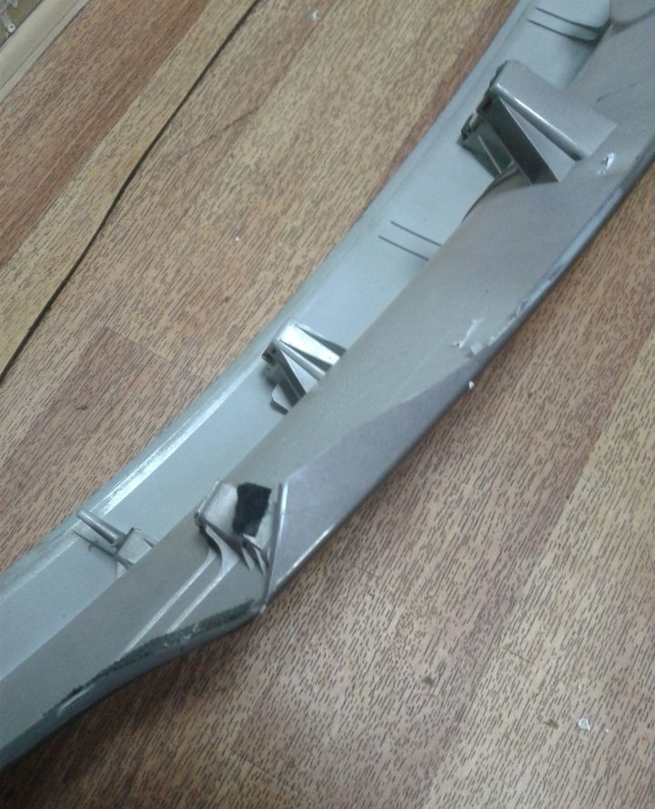 Накладка крышки багажника Hyundai ix35 (трещина) oem 873712s000