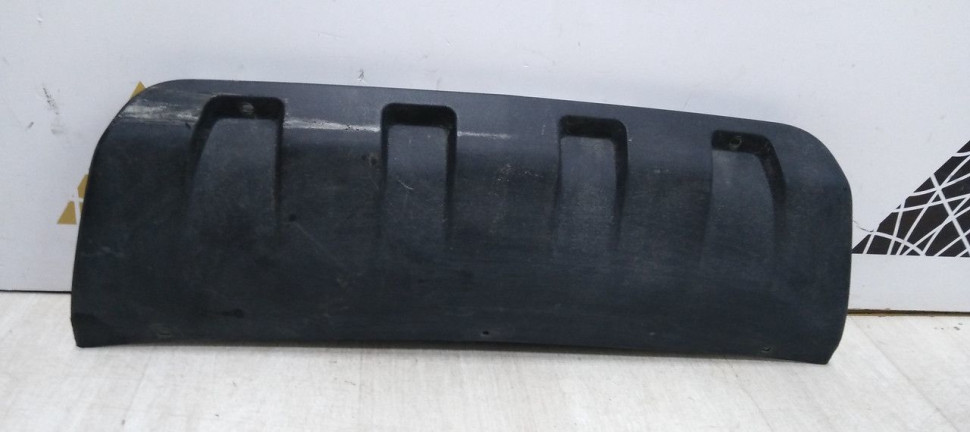 Накладка переднего бампера Chevolet Niva 09-20 oem 212302803016550 (скл-3)