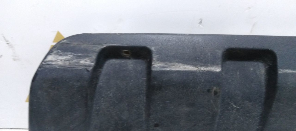 Накладка переднего бампера Chevolet Niva 09-20 oem 212302803016550 (скл-3)