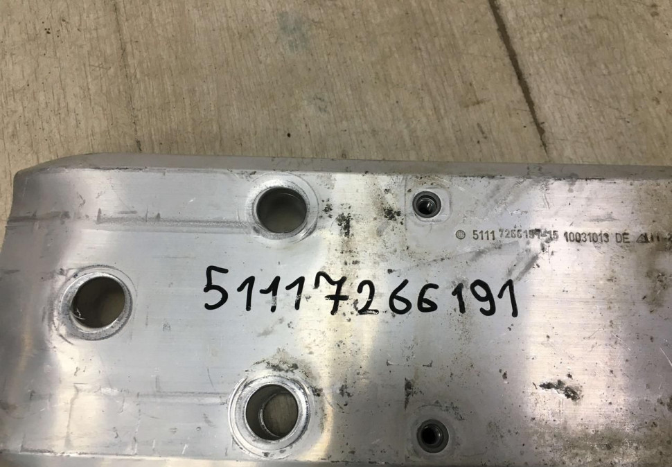 Кронштейн переднего усилителя левый BMW 1 F20 OEM 51117266191 Кронштейн переднего усилителя левый BMW 1 F20 OEM 51117266191