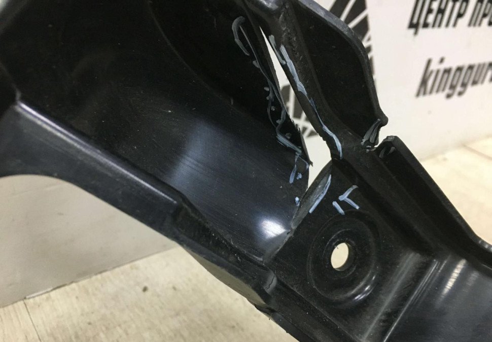 Кронштейн заднего бампера левый BMW X1 F48 OEM 51127381119