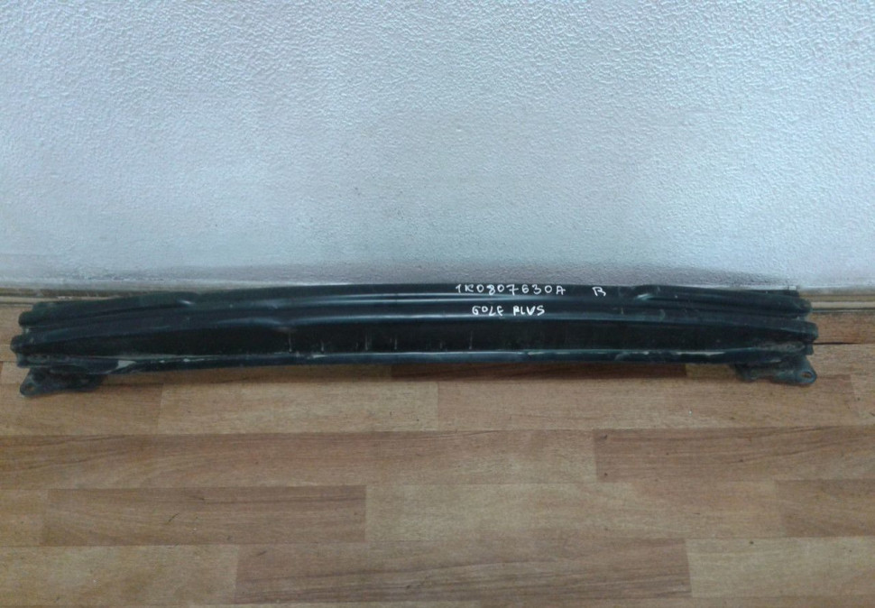 Усилитель заднего бампера Volkswagen Golf Plus oem 1k0807630a