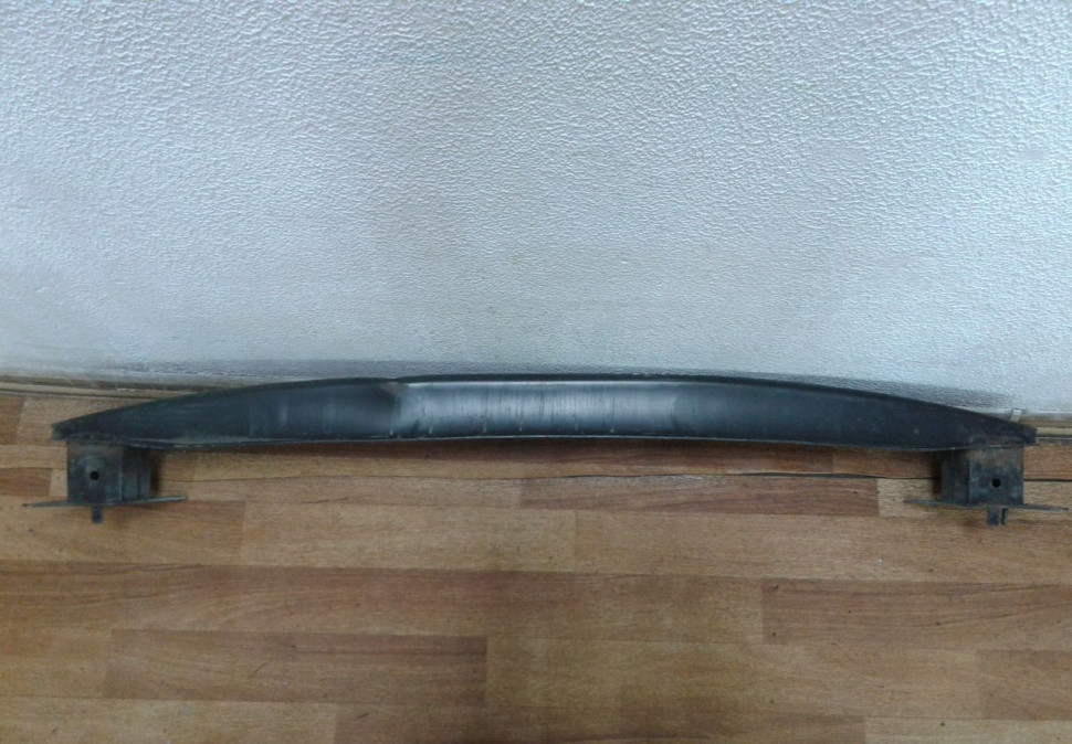 Усилитель заднего бампера Volkswagen Golf Plus oem 1k0807630a