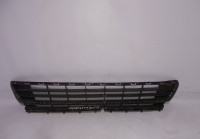 Решетка переднего бампера Volkswagen Golf 7 oem 5g0853677 (трещина) (скл-3)