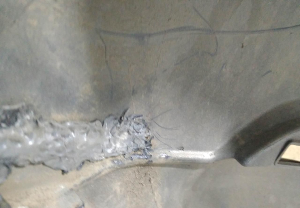 Бампер задний Renault Logan 2 OEM 850220639R (скл-3)