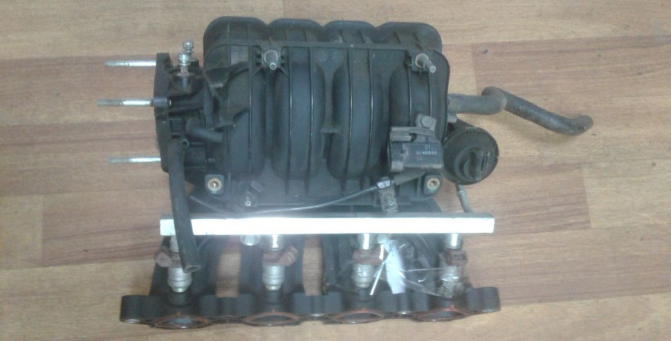 Впускной коллектор Chevrolet Aveo / Cruze / Lacetti oem 96452343