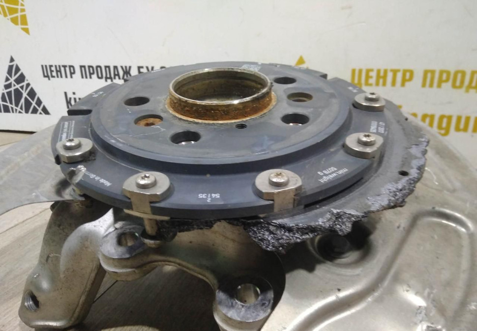 Кулак задний левый бу BMW 5 M F90 OEM 33307857065 Кулак задний левый бу BMW 5 M F90 OEM 33307857065