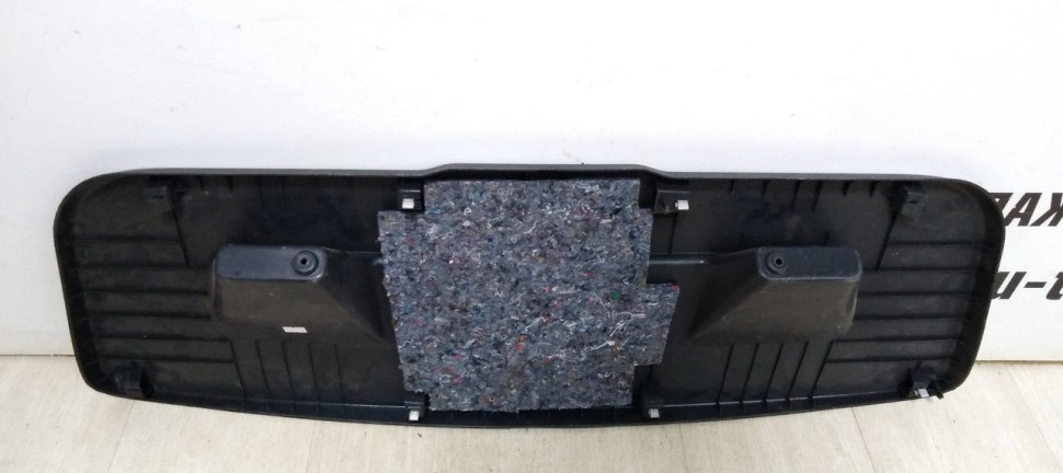 Обшивка крышки багажника Volkswagen Polo седан oem 6ru867605 (скл-3)