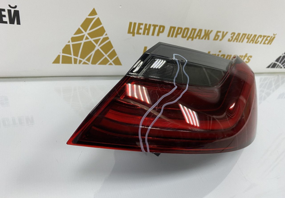 Фонарь правый внешний BMW X4 G02 OEM 63217409396