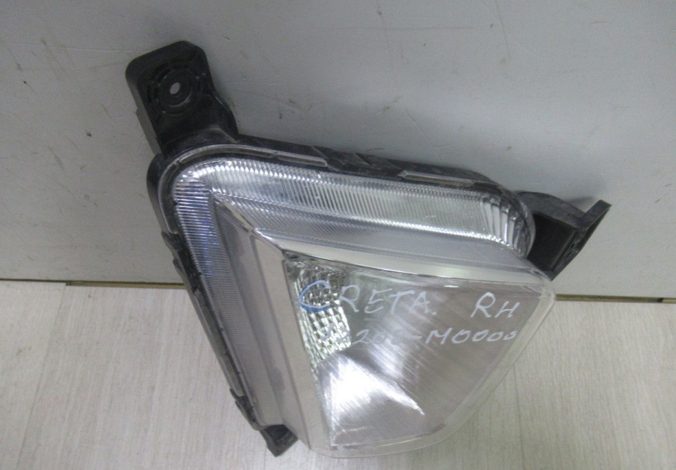 Противотуманная фара (Птф) правая Hyundai Creta oem 92208m0000 (в хорошем состоянии)