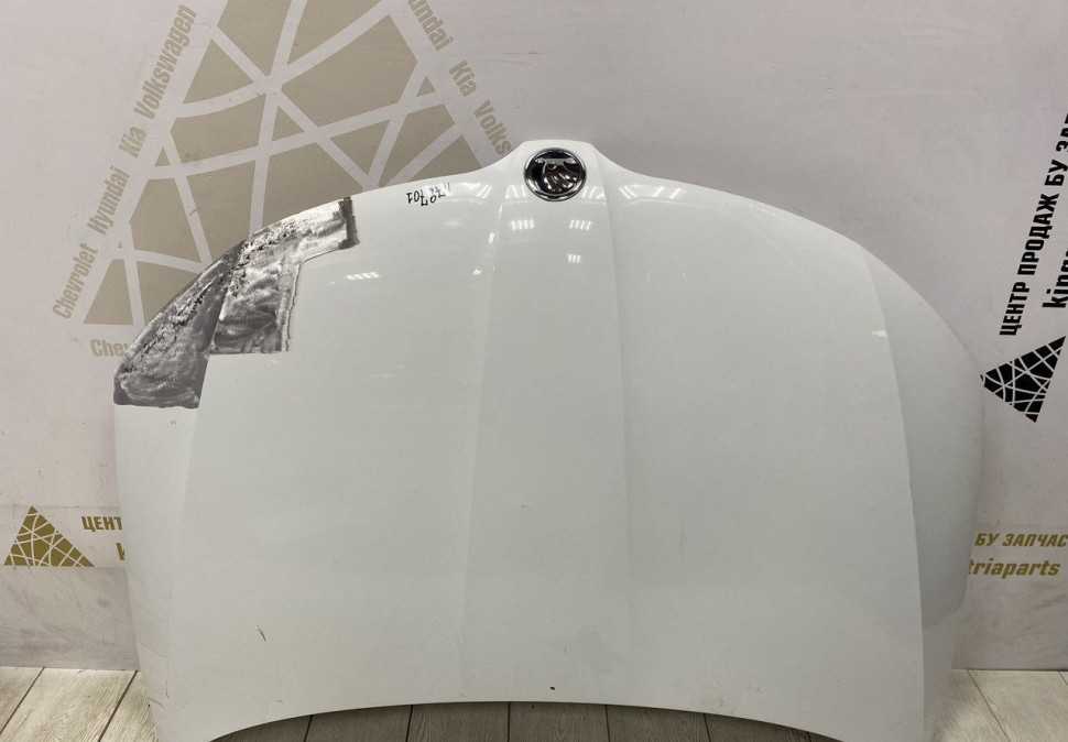 Капот Skoda Rapid OEM 5J5823031B Капот Skoda Rapid OEM 5J5823031B