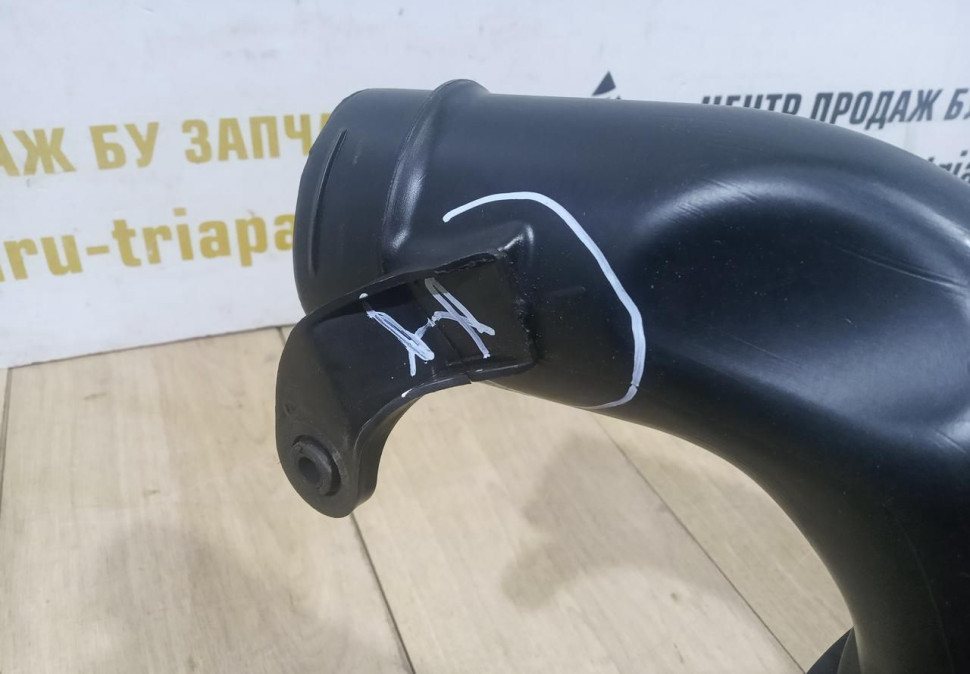 Корпус воздушного фильтра Renault Fluence OEM 8200947663 Корпус воздушного фильтра Renault Fluence OEM 8200947663
