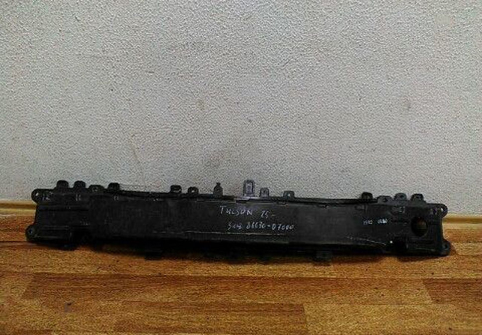 Усилитель заднего бампера пластик Hyundai Tucson (15>) oem 86630d7000