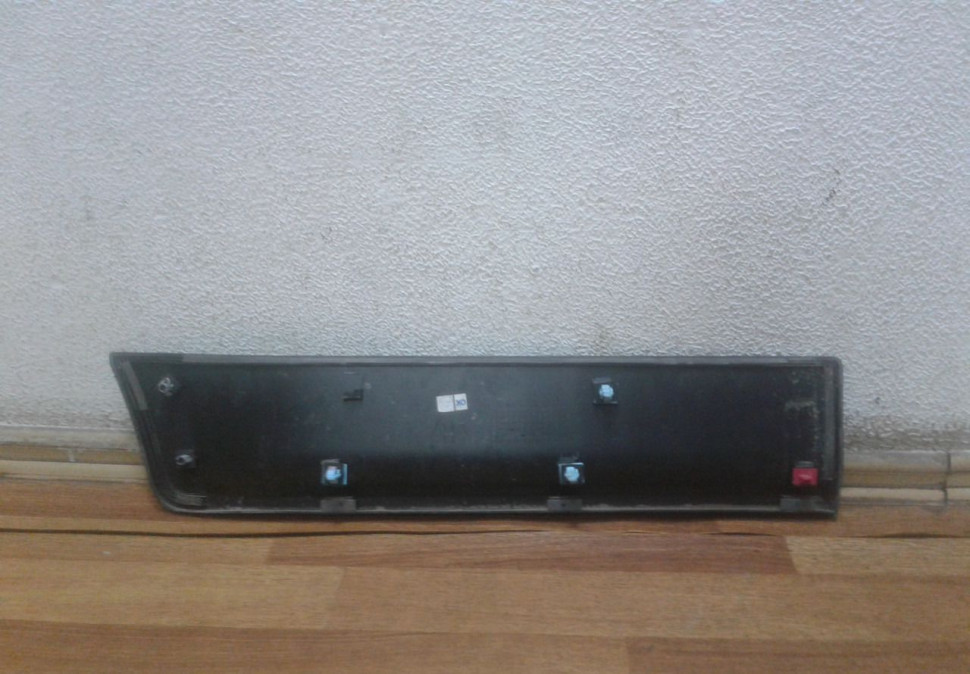 Молдинг двери задний левый Hyundai Creta oem 87733M0000 Молдинг двери задний левый Hyundai Creta oem 87733M0000