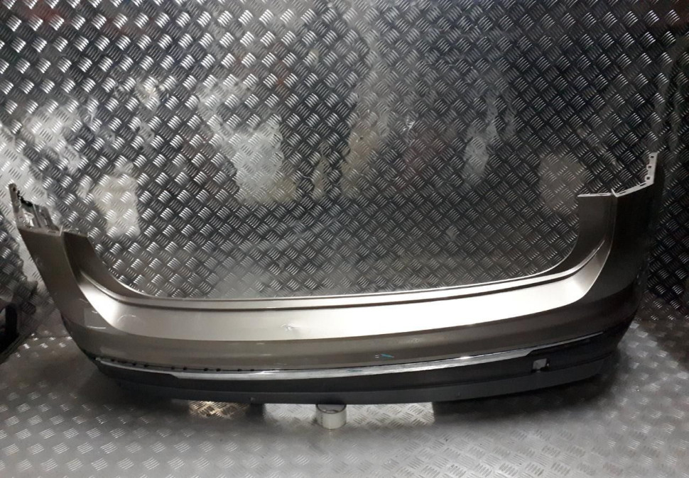 Бампер задний Volkswagen Tiguan 2 oem 5NR807421