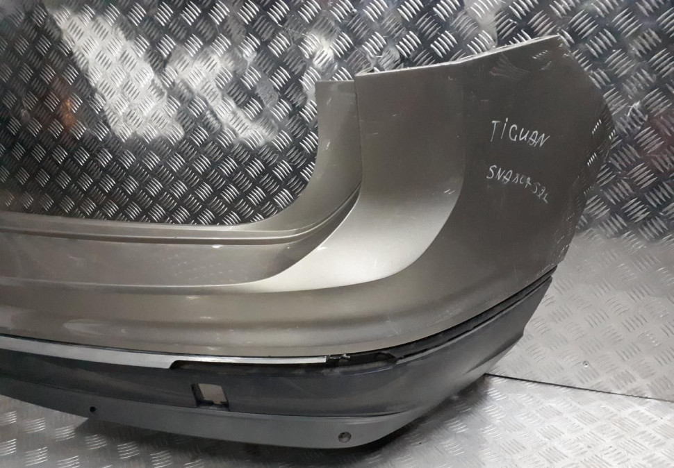 Бампер задний Volkswagen Tiguan 2 oem 5NR807421