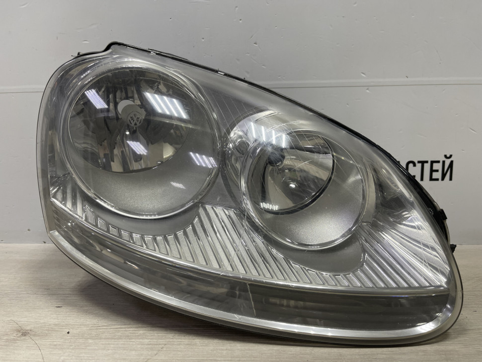 Фара правая Volkswagen Golf 5 04-09 Oem 1K6941006P