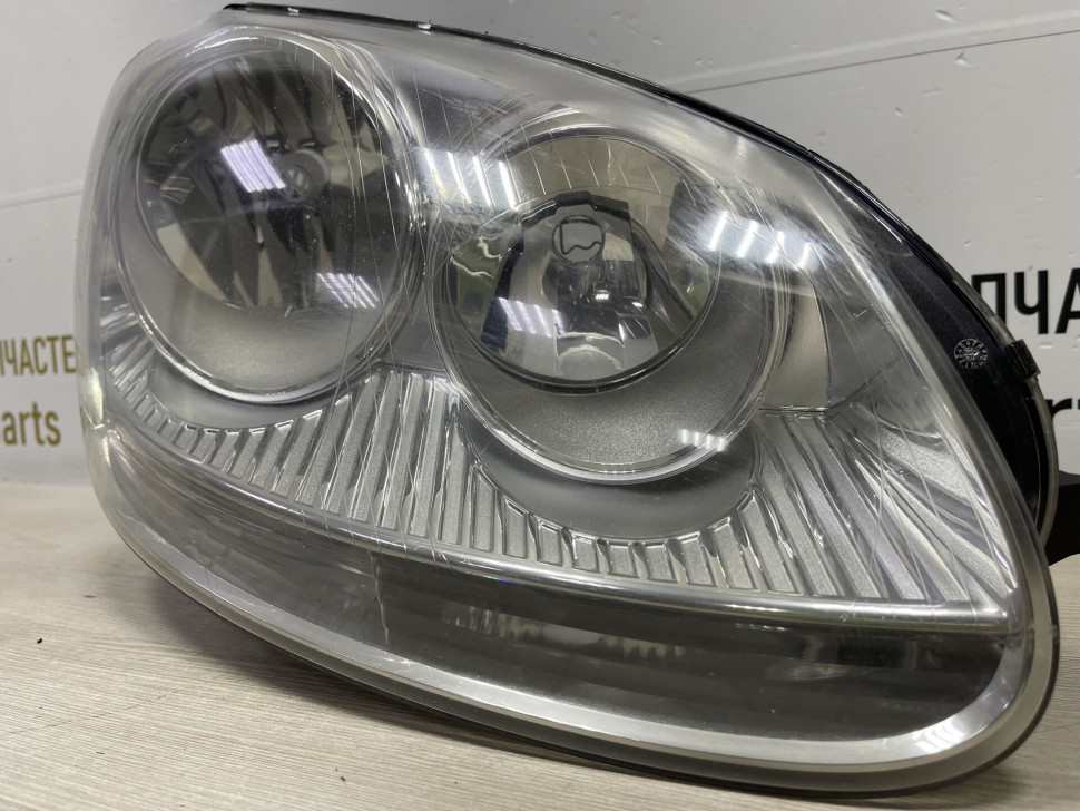Фара правая Volkswagen Golf 5 04-09 Oem 1K6941006P