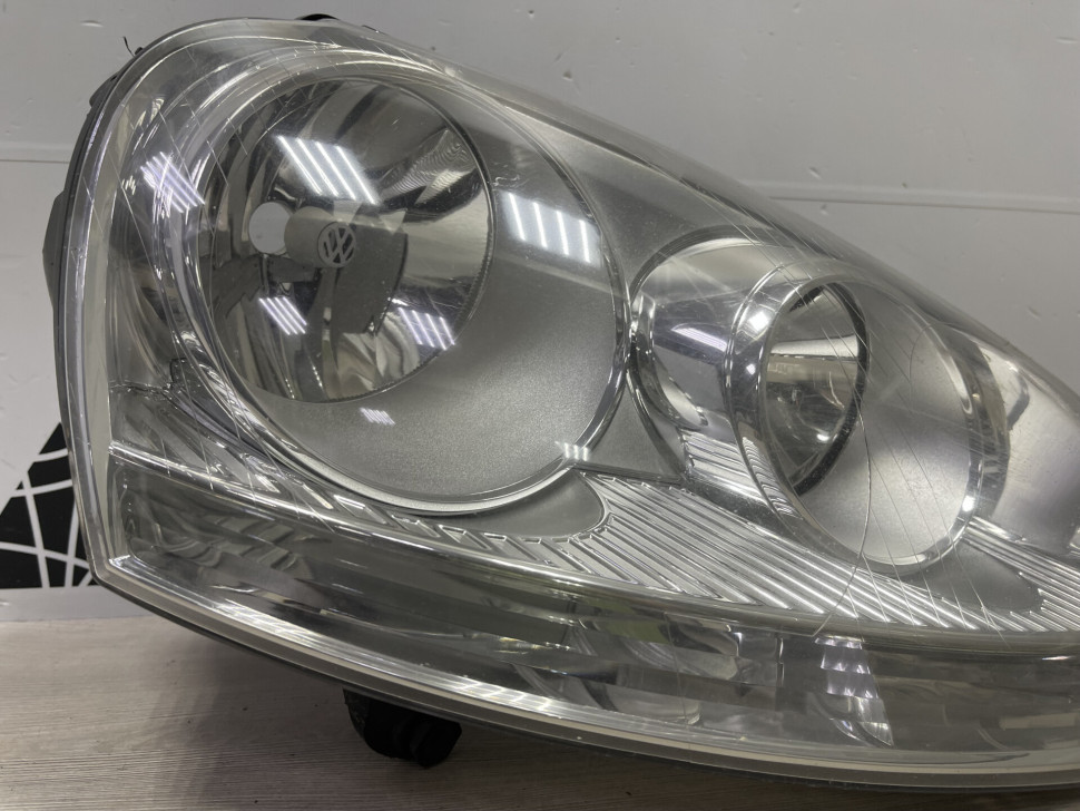 Фара правая Volkswagen Golf 5 04-09 Oem 1K6941006P
