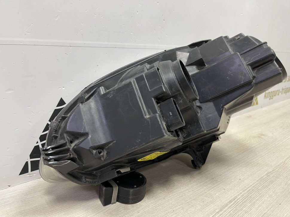 Фара правая Volkswagen Golf 5 04-09 Oem 1K6941006P