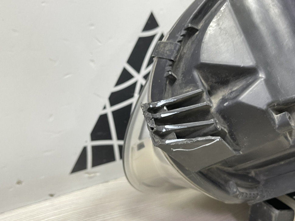 Фара правая Volkswagen Golf 5 04-09 Oem 1K6941006P