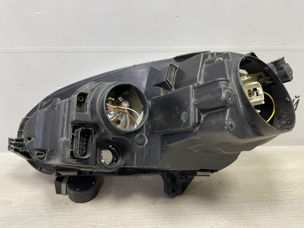 Фара правая Volkswagen Golf 5 04-09 Oem 1K6941006P