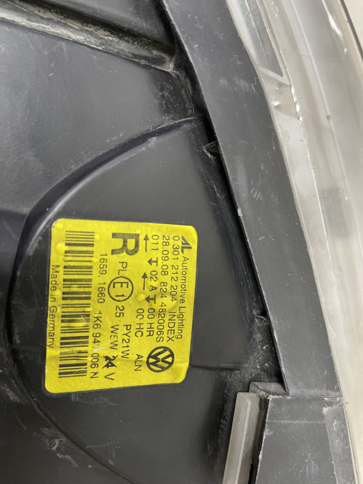 Фара правая Volkswagen Golf 5 04-09 Oem 1K6941006P