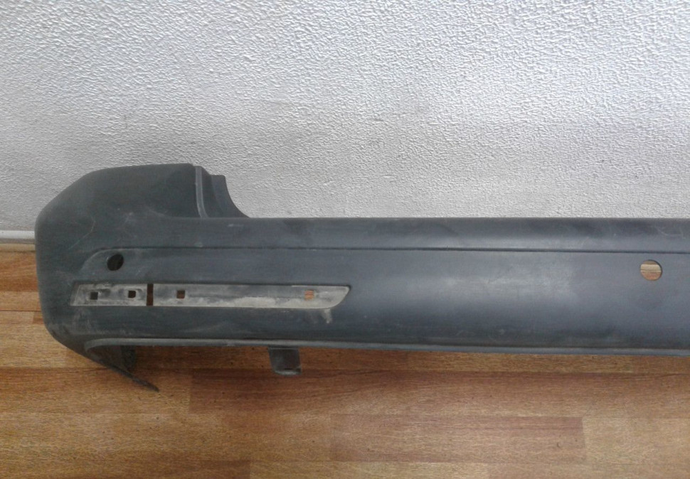 Бампер задний Volkswagen Transporter T5  (дефект) oem 7e0807417