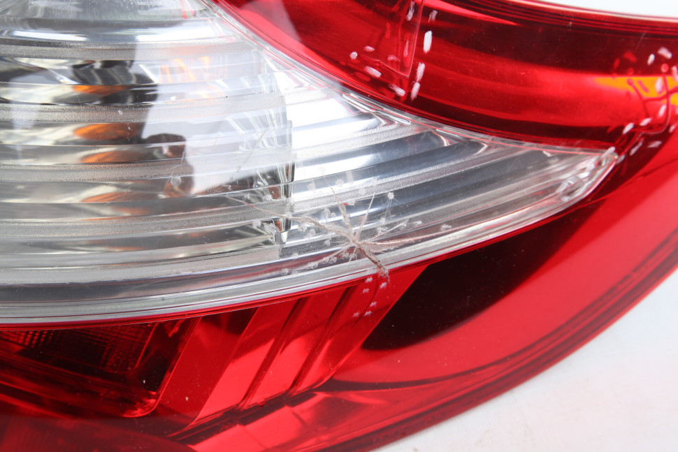 Фонарь правый внешний Renault Megane 3 Рено Меган 3 OEM 265500036R