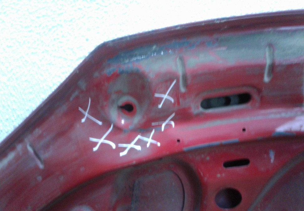 Капот Volkswagen Golf 5 oem 1k0823155 (вмятина)