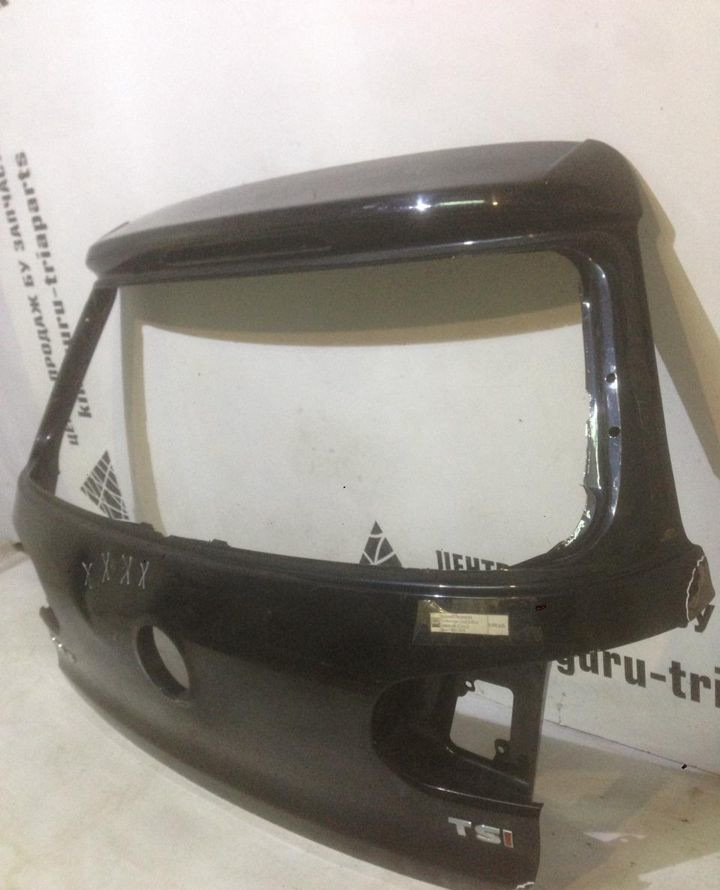Крышка багажника Volkswagen Golf 6 OEM: 5K6827025J (скл-3) Крышка багажника Volkswagen Golf 6 OEM: 5K6827025J (скл-3)