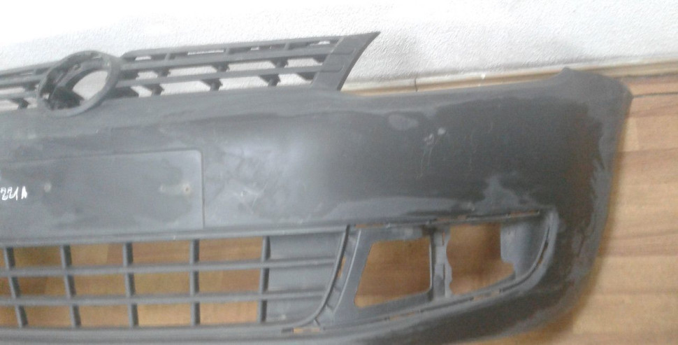 Бампер передний Volkswagen Caddy 3 рест oem 2K5807221A Бампер передний Volkswagen Caddy 3 рест oem 2K5807221A