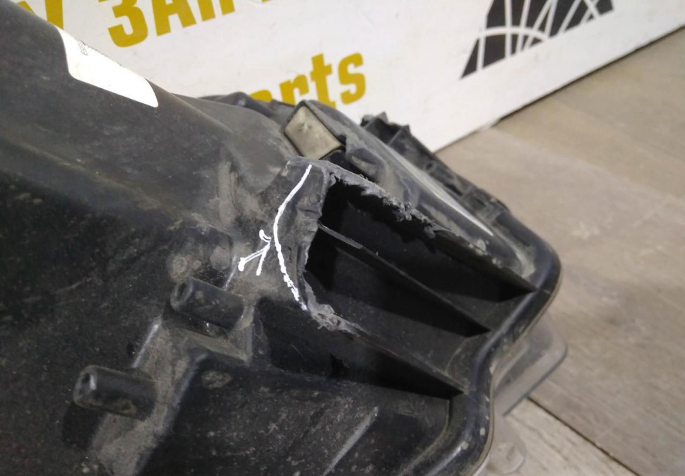 Фара левая бу Renault Logan 2 рестайлинг OEM 260601719R