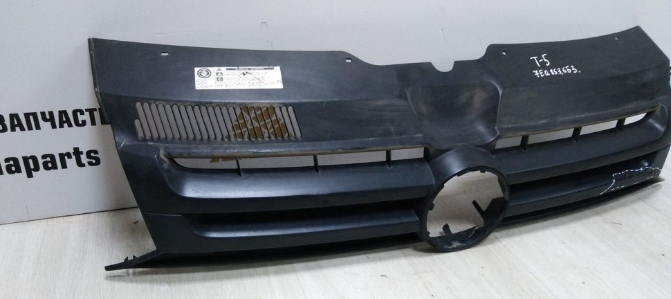 Решетка радиатора Volkswagen Transporter T5 рест (09-15) oem 7E0853653 (скл-3)
