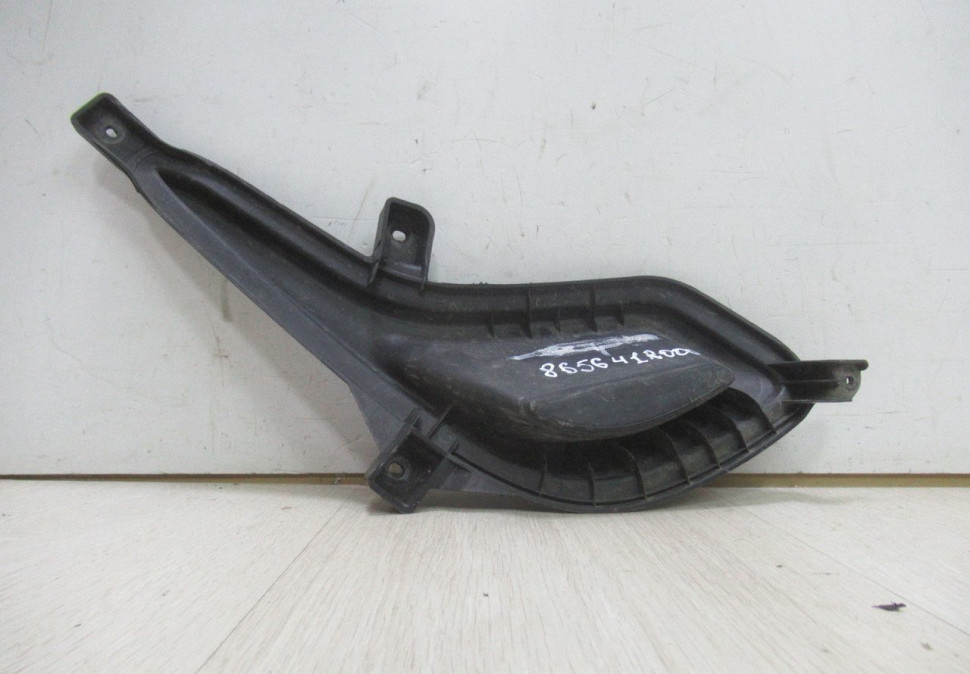 Заглушка ПТФ правая Hyundai Solaris дорестайл oem 865641r000 Заглушка ПТФ правая Hyundai Solaris дорестайл oem 865641r000