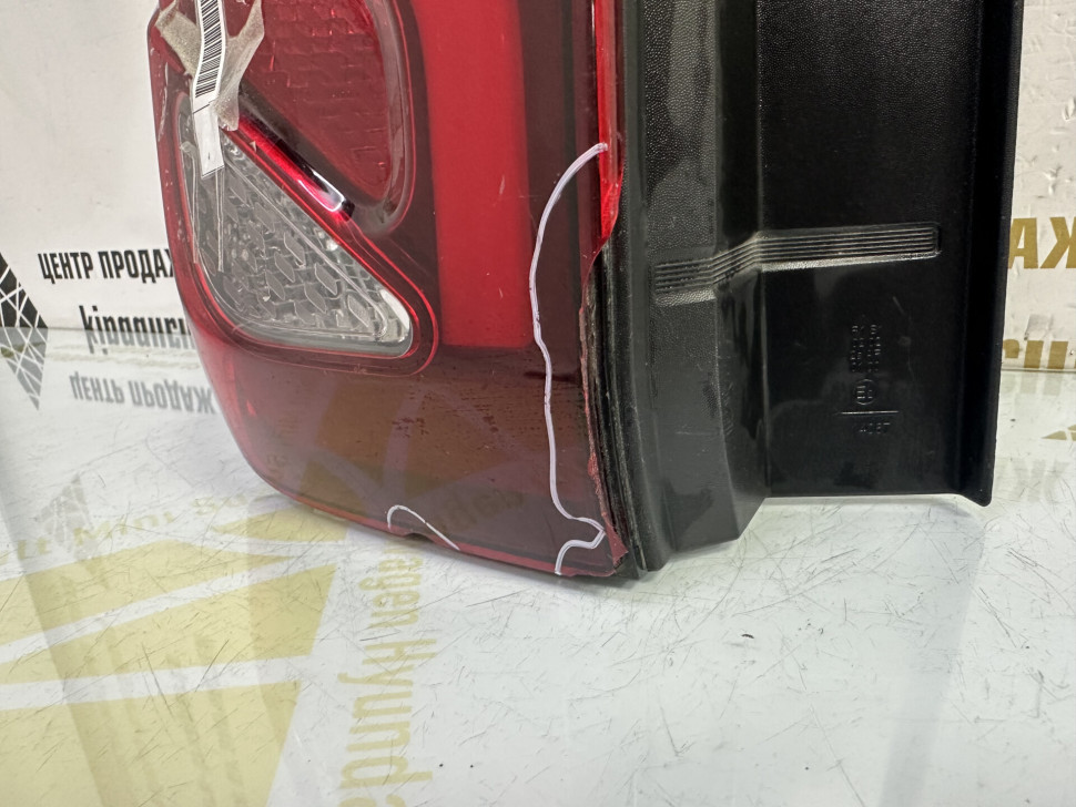 Фонарь левый Renault Duster рестайлинг OEM 265550368R