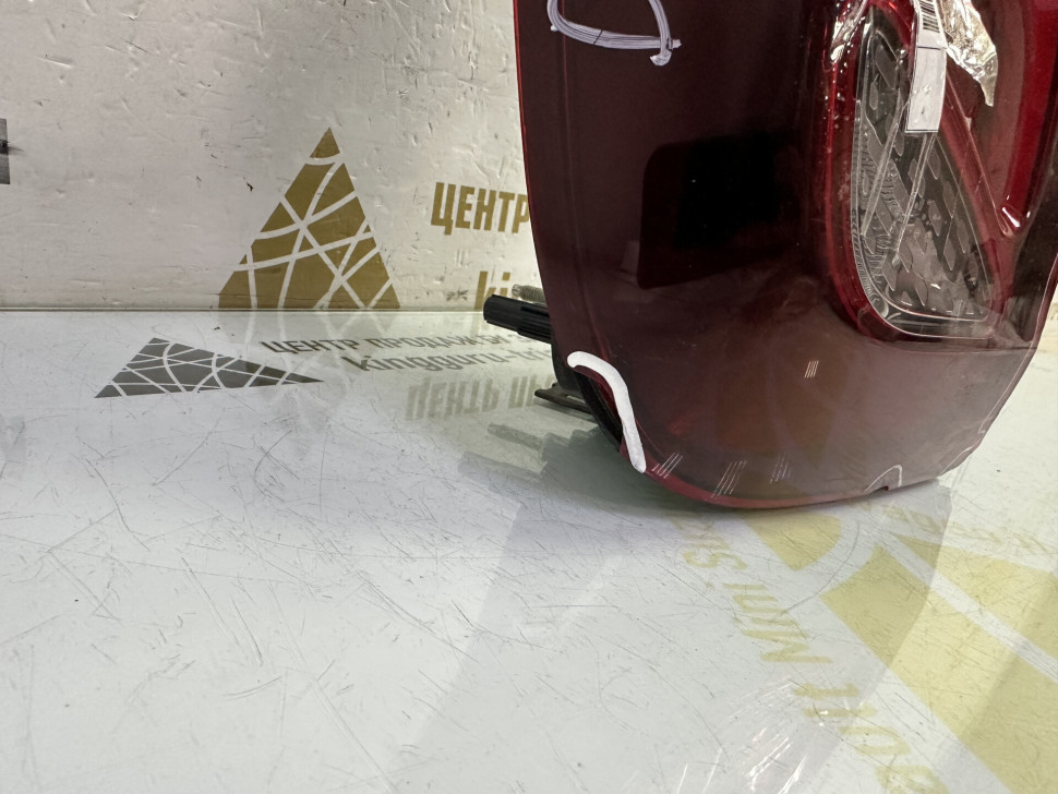 Фонарь левый Renault Duster рестайлинг OEM 265550368R