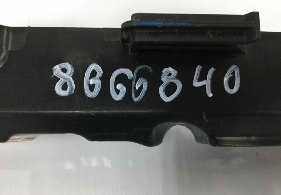 Щиток кассеты радиатора левый BMW G20 320i oem8666840