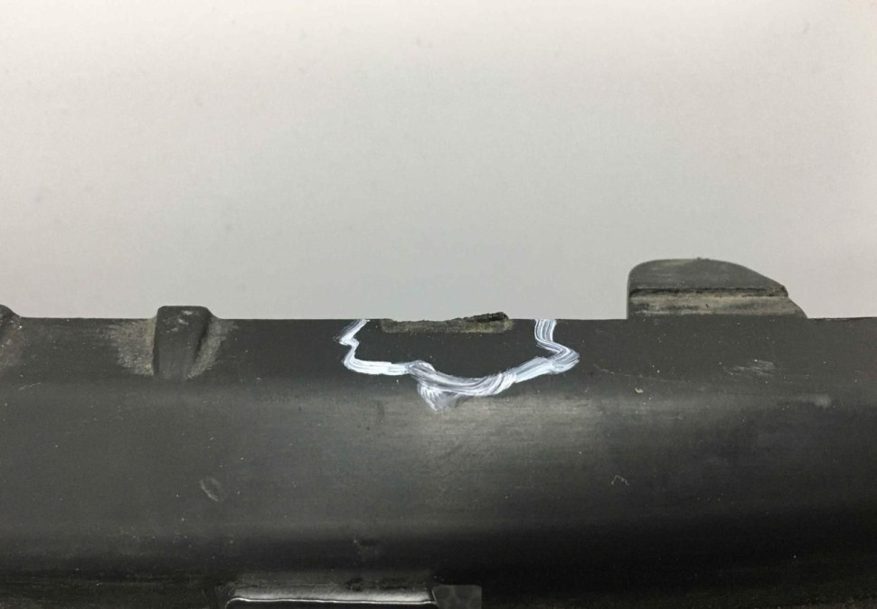 Щиток кассеты радиатора левый BMW G20 320i oem8666840