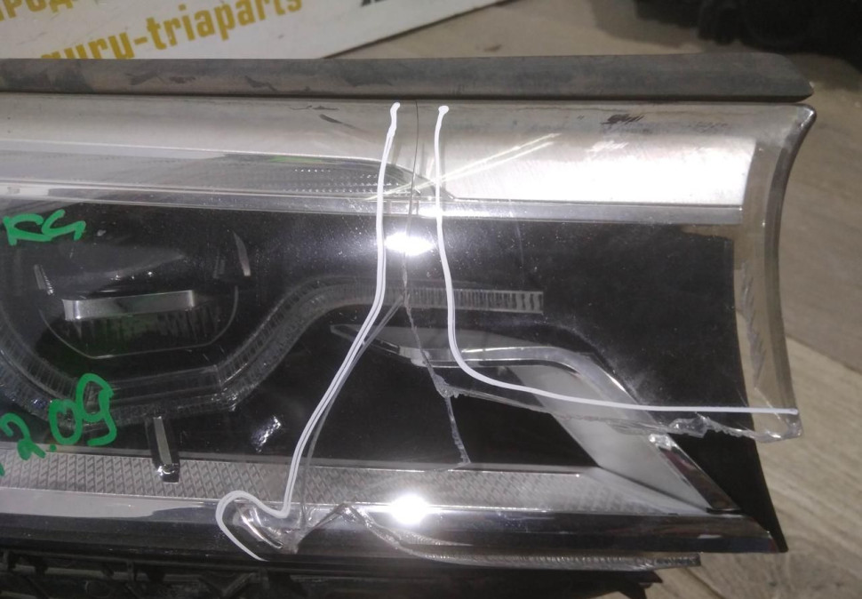 Фара ЛЭД LED адаптив правая бу BMW 7 G11 OEM 63117408716