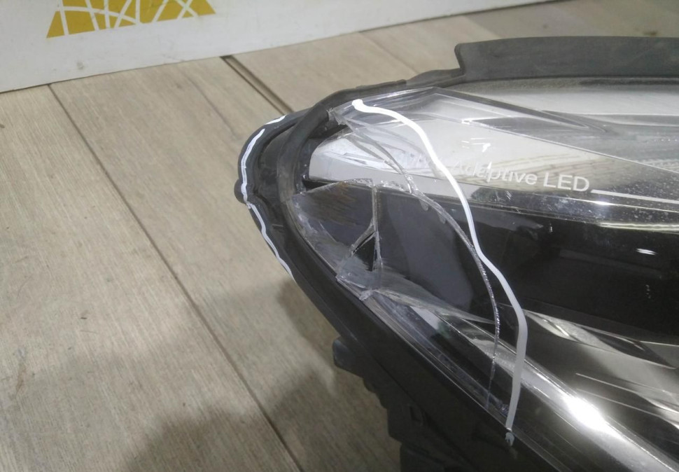 Фара ЛЭД LED адаптив правая бу BMW 7 G11 OEM 63117408716